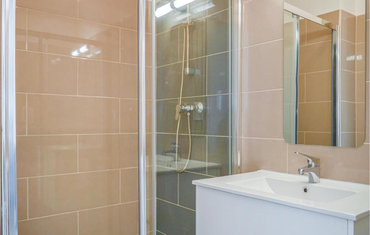 Awesome Apartment In Coti Chiavari With Kitchen ภายนอก รูปภาพ